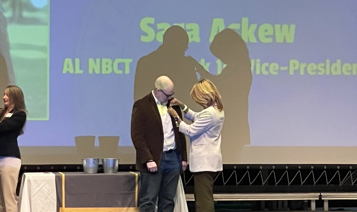 AUEARIC's tweet image. Check out some pics of Region 9 educators during the new and Maintenance of Certification pinning ceremonies! #teachingislife #neverstoplearningAlabama