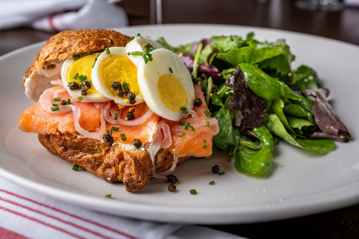 RAMWdc's tweet photo. Restaurant Week is Great for Dates!   Book at table at a participating woman-led location.

locations featured:
@bastilleva
@charleyprimefoods
@cheesetique

@bumble #Bumble #Bumblepartner https://t.co/TOrBxL6dul