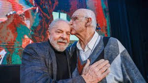 N73415609's tweet photo. @fellipebambam O grande guru da esquerda, o punheteiro. https://t.co/v0syormnAF