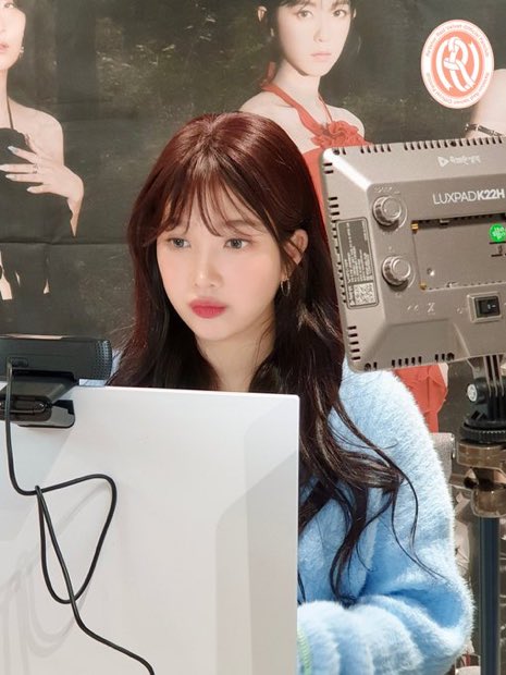 JOY ✰ (@psooyoungpic) on Twitter photo 