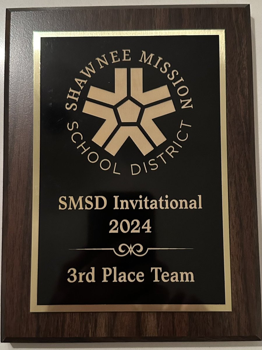 Achieved several team goals today at the Shawnee Mission Invite. Several state qualifiers and 2nd place individual finishes by Nathan Weiner 200 IM, 100 Backstroke and Mayank Shrestha 100 Breaststroke! 3rd place overall team finish! @BVWestJAGS