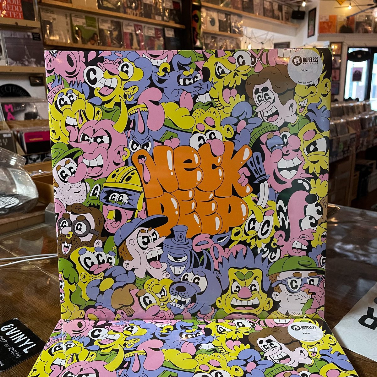 andvinyltn's tweet photo. #NeckDeep https://t.co/gibfbENPy1