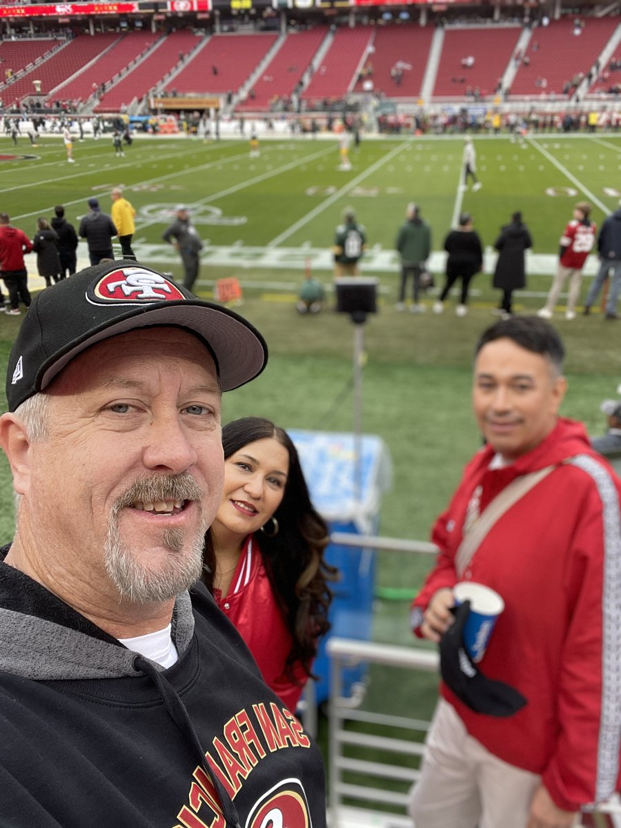 trstinson's tweet photo. Ready for the 49’ers to show GB what “Faithful to the Bay” is all about! #FTTB https://t.co/73HpTERtHS