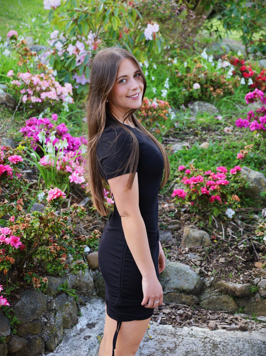 BellaWrenOF's tweet photo. Hey guys! I'm Bella, but you can call me Bells. I'm not sure how to work X, but I have just made an account and thought why not introduce myself, in case anyone wants to join me! :) 
DM me tips and I will send you a surprise!! 😆
#prettygirls #onlyfansgirl #brunette #shorty https://t.co/mFzEkxPbuG