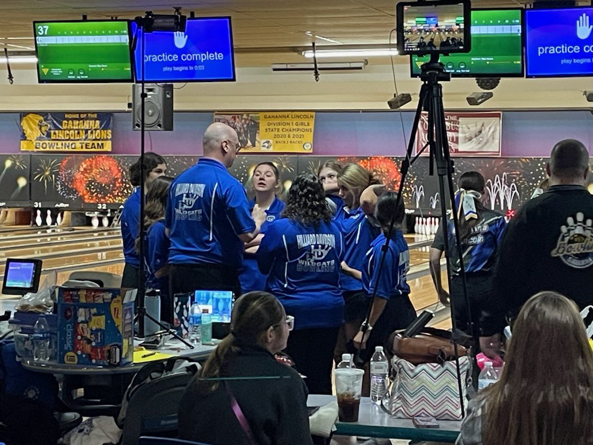 Coaches are so proud of our Lady Wildcats for Qualifying Top 8 At The Winter Shootout! Two straight Tournaments making the cut! This team has grown so much this season! Way to go Lady Cats!! Let’s continue to Roll! Team.Believe.Win.LetsGoCats! <a href="/hd_athletics/">HD Athletics</a> <a href="/dp_dispatch/">Dave Purpura</a>