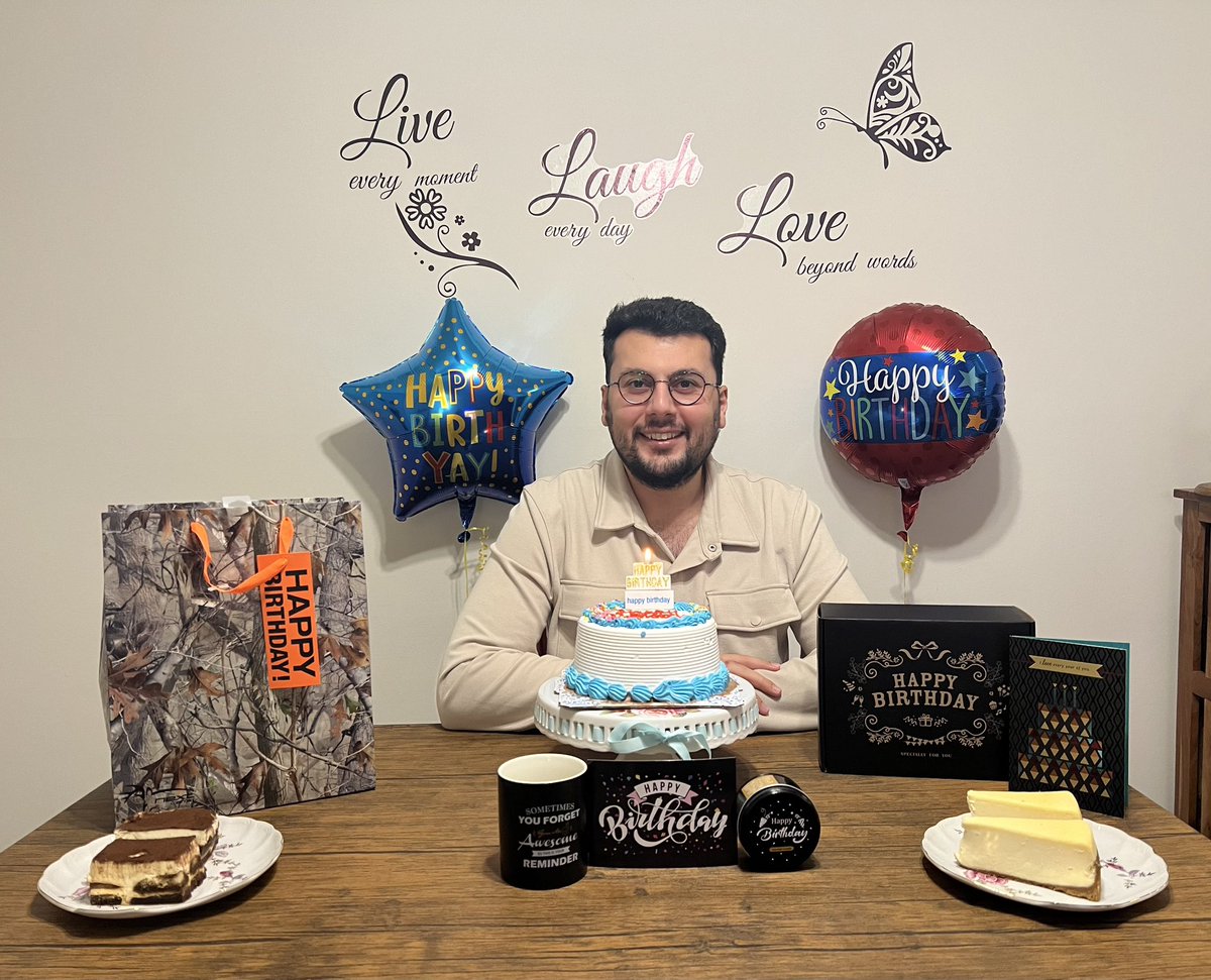 Geçen yıl çok farklı duyguları tecrübe ettiğim bir yaş oldu. Bu yıl daha sağlıklı ve eğlenceli bir yaş diliyorum 😊