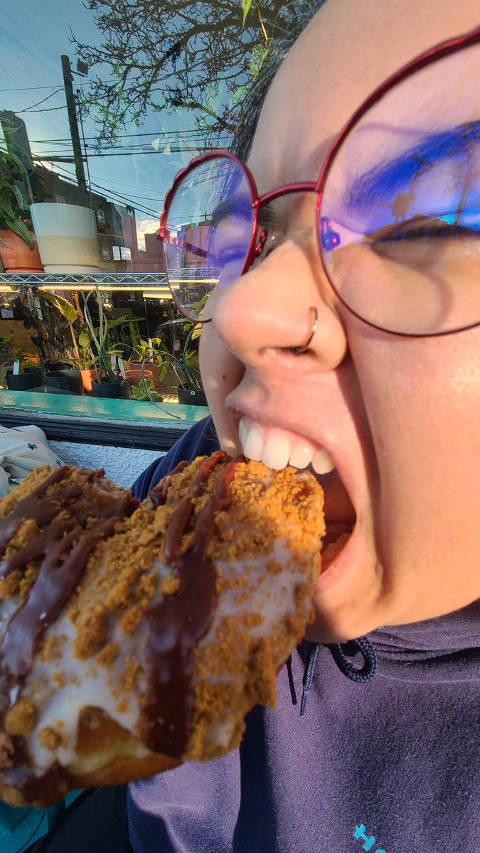 _brookst's tweet image. Choose your fighter