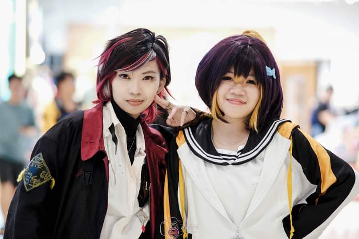 I honestly love cosplaying as Ver so much 🥹💕 

#CosmoVeritan #CosPetra #VerVermillion