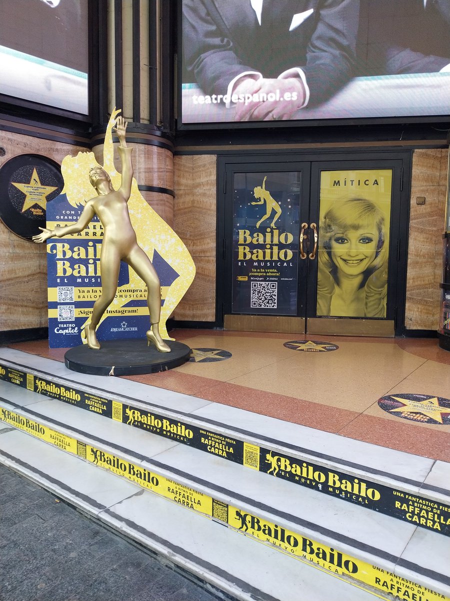 Lalo_Ferq's tweet photo. Musical Bailo, Bailo. Espectacular, a quién le guste la película, Explota explota, el musical le encantará, bonito homenaje. Natalia Millán 👌🏻
#raffaellacarrà #bailobailoelmusical #capitol #musical #fiesta #primerodemuchos https://t.co/Yq3q5MAPD4