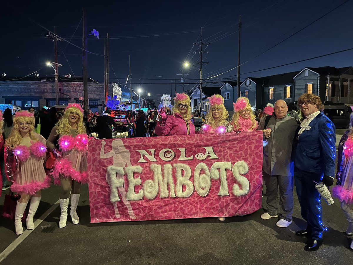 FletcherWDSU's tweet photo. Follow the @wdsu parade tracker @parades as we track Intergalactic Krewe of Chewbacchus!

Cold 🥶 but beautiful night in NOLA for one of our cities most unique parades. https://t.co/4lKBrRSN7b