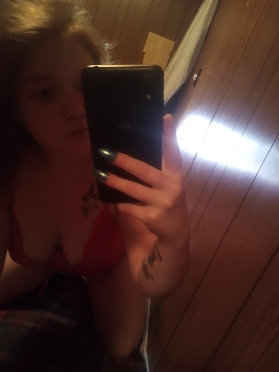 dirty_queenie's tweet photo. #freecontent #isell #ContentCreator #selling_contents #sellingfeet #sellingcustom #Sellingcontent #Buying #buyers @promotionGOAT @1BigLightning @amateurdolls @ariza_azz @boldest_hub @Bellashield @PromoFanvue @camangelspromo @Pornhub https://t.co/NRwcEkA8ti