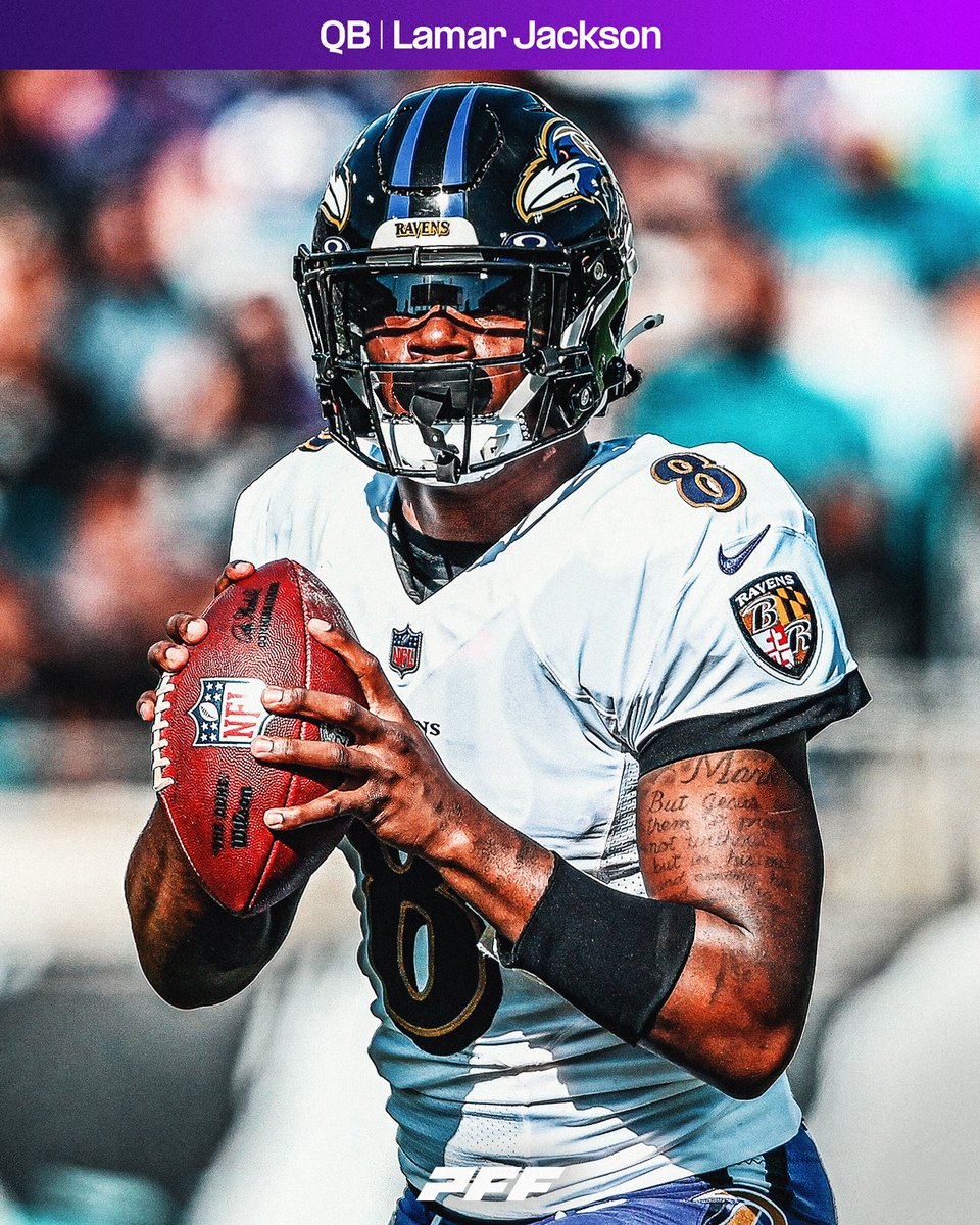Lamar Jackson vs Houston:

▪️ 152 passing yards
▪️ 2 passing TDs
▪️ 100 rushing yards
▪️ 2 rushing TDs