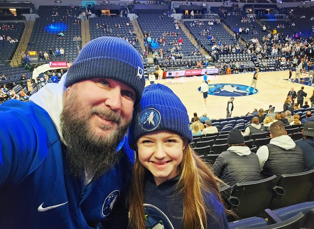 Java_Da_Hut's tweet image. Let&apos;s go Wolves!!!! #packpix