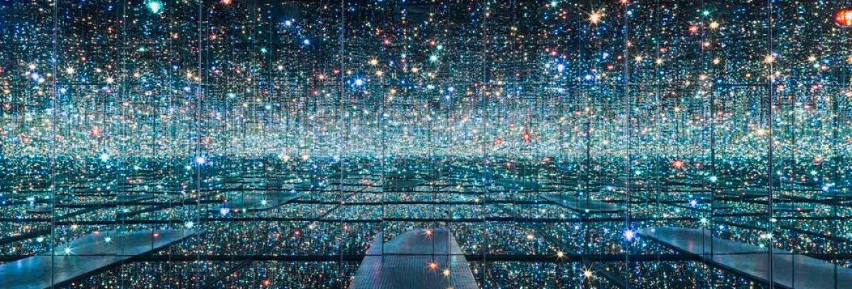 Exploring LA's rich cultural scene, and the infinite mirror room at the Broad Museum stands out as an unparalleled masterpiece. A mesmerizing blend of art and experience, it's a must-see that captures the essence of creativity. #LAArtScene #InfiniteMirrorRoom