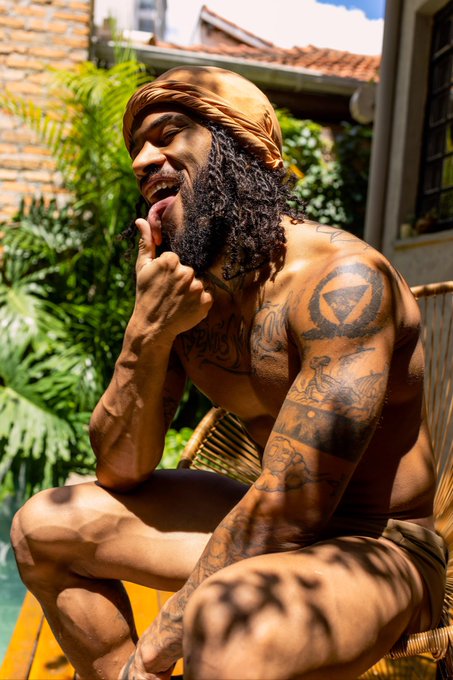 hey guys, I’m running to an award as your favorite actor! So vote for me my bitches
https://t.co/c3ynBJhQrE
https://t