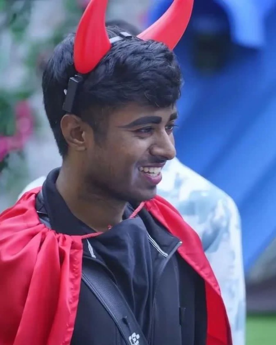 dbossfac's tweet photo. AUDIENCE FAVOURITE PRATHAP https://t.co/B8J2E4CjFl