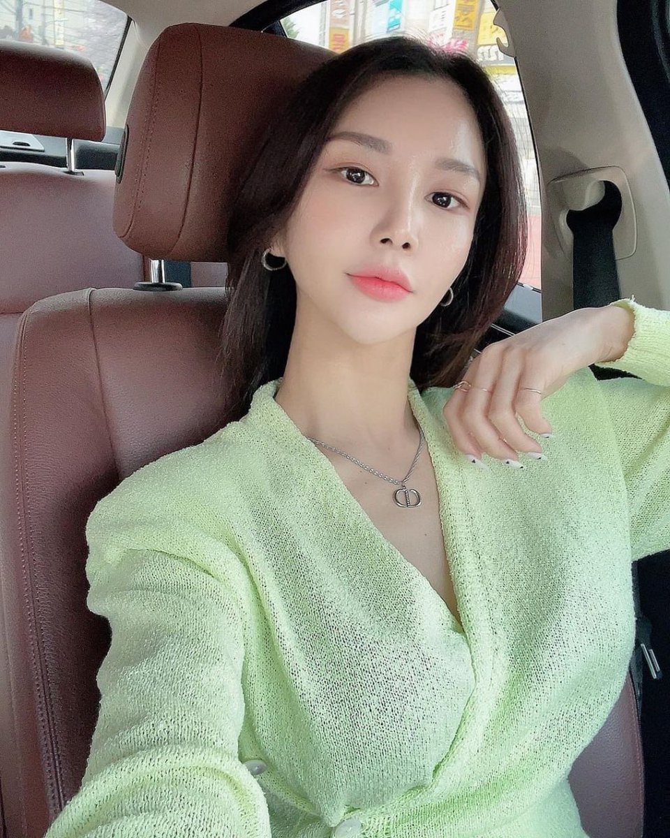 Lord, tonight we pray for the woman reading this. Whatever she is facing or whatever she is juggling, we pray You would help her rely on Your strength and not her own. Remind her of the truth that You have good plans for her life.