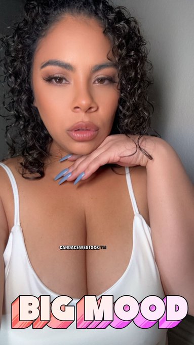I’m a pretty slut who loves big dick ? let me see em below ⬇️ https://t.co/jFJHmchHm6