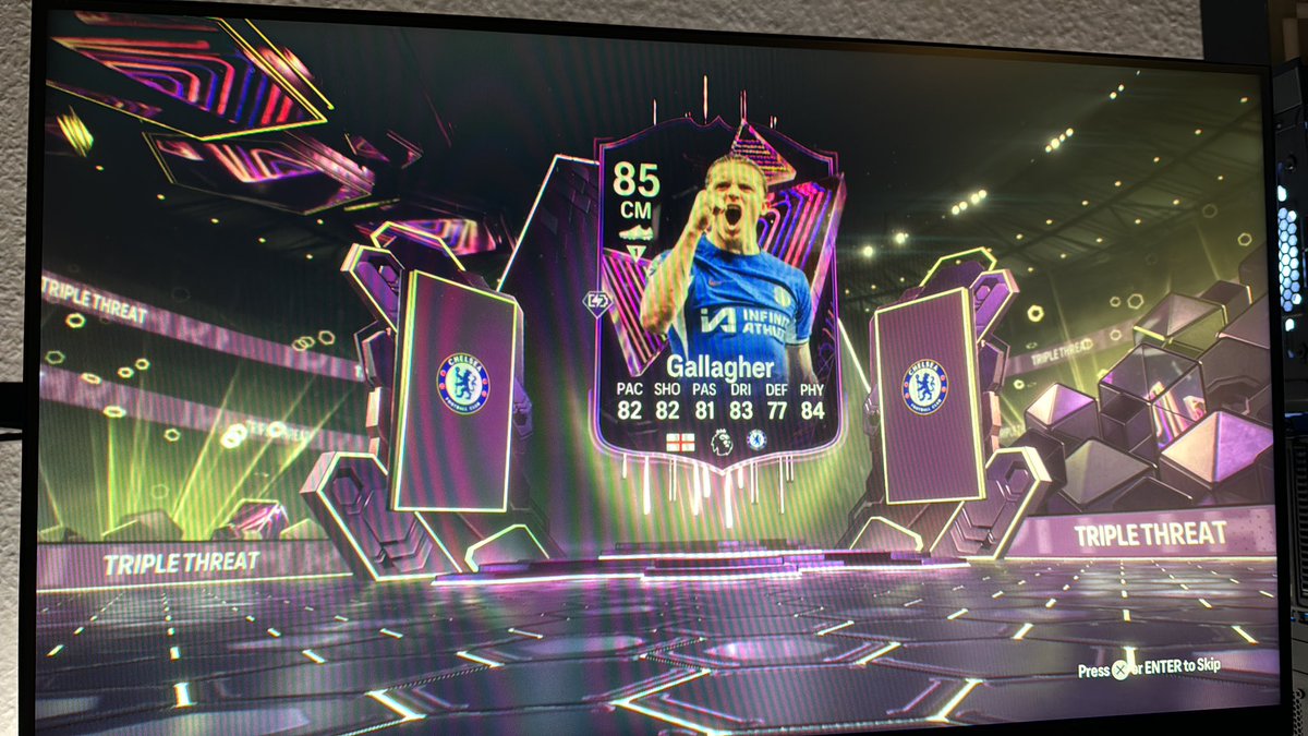 ShercoTV's tweet image. Awesome rank 2 rewards 🤮 #EAFC24 #EAFC