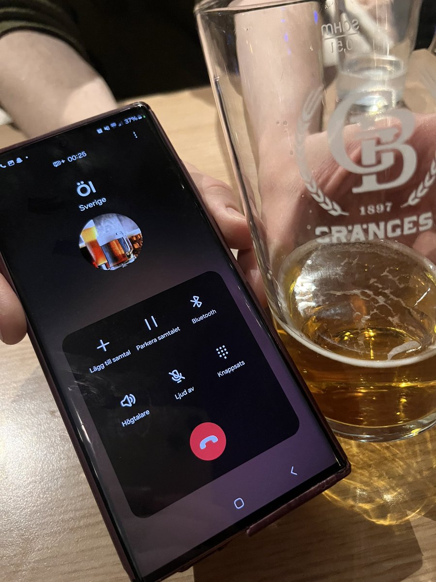 paganpoaetry's tweet image. DET HÄR ÄR DEN BÄSTA DAGEN I MITT LIV 😭 😭 😭