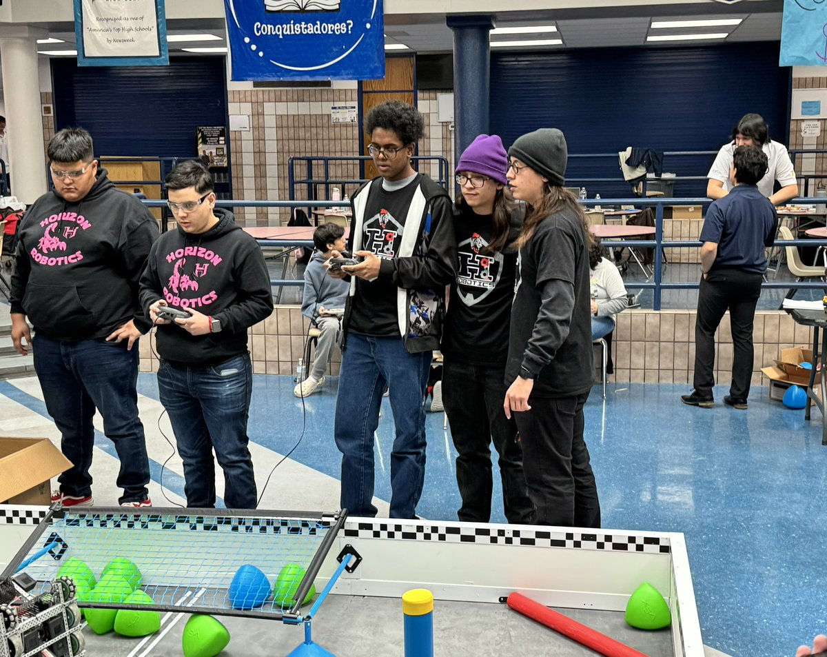 Brian Flores tweet media