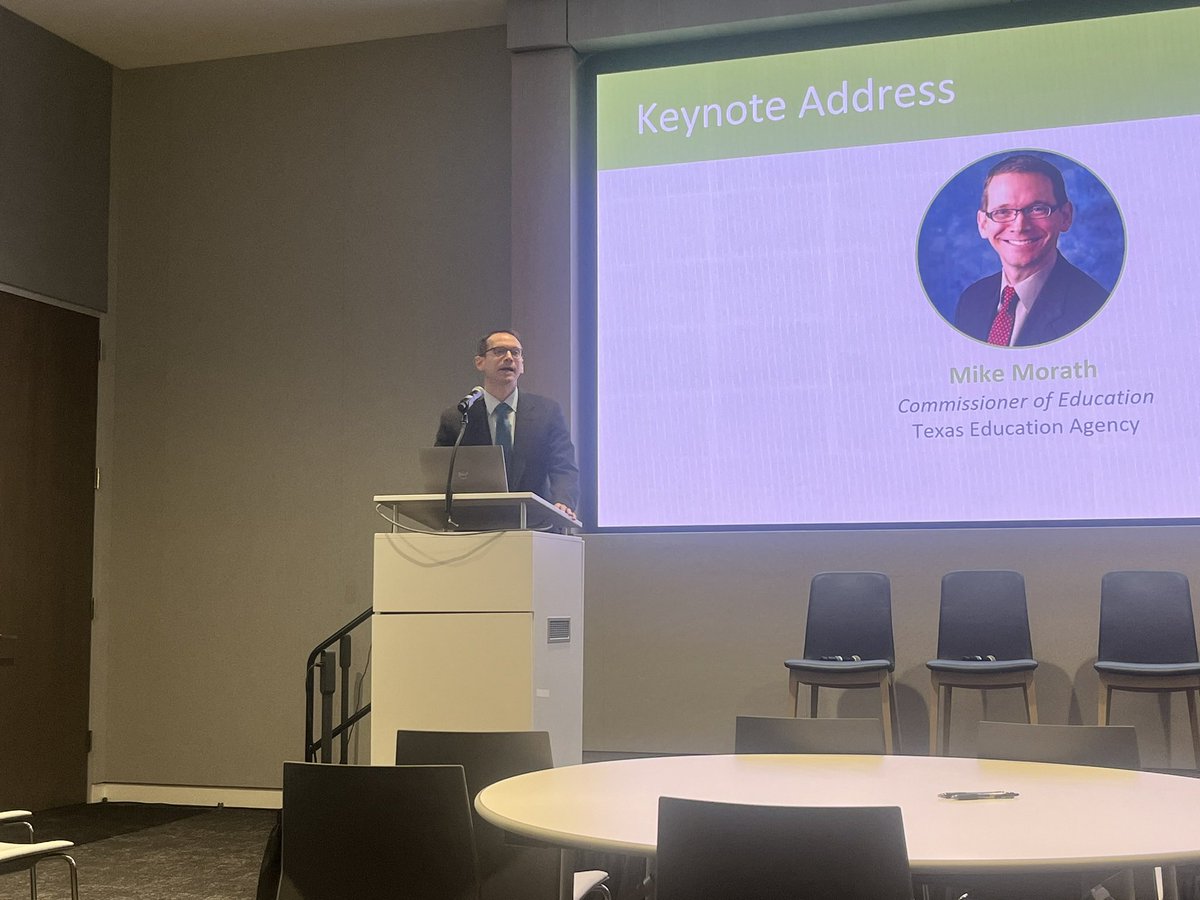 Courtney Hart tweet media