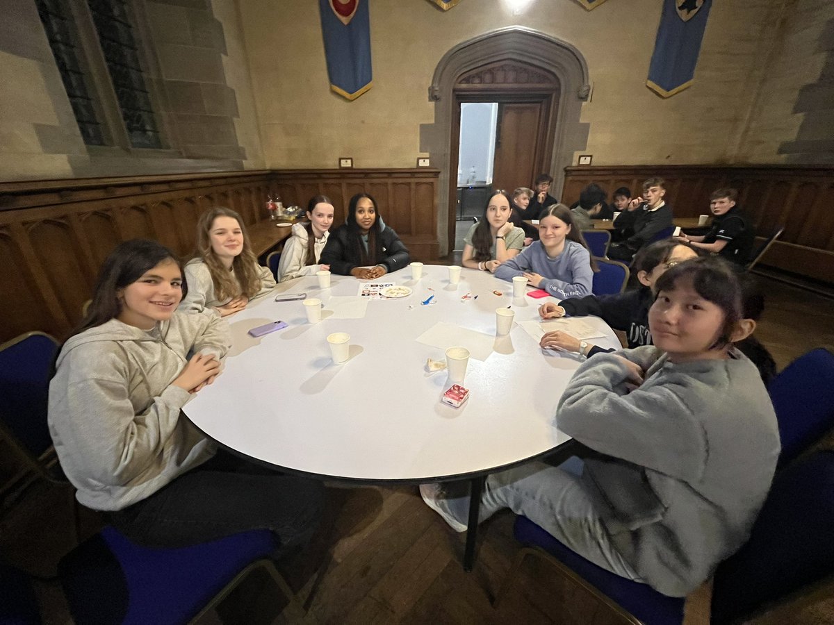 ThornbankHouse's tweet photo. Fab atmosphere at the inter-house quiz tonight!
Come on Thornbank, you can do it!!
#quiznight #battle #getthinking #boardingschool #weekendactivities
@StrathallanSchl https://t.co/UPnXp2hxob