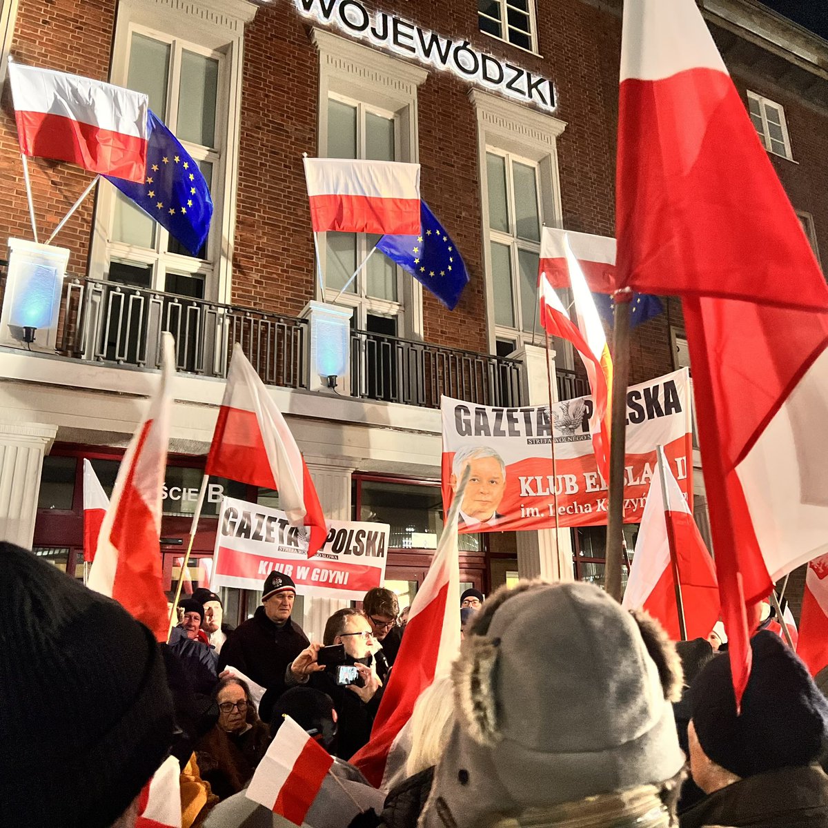 CymanskiPL's tweet photo. Za nami kolejny #ProtestWolnychPolaków https://t.co/F65uwmZpF7