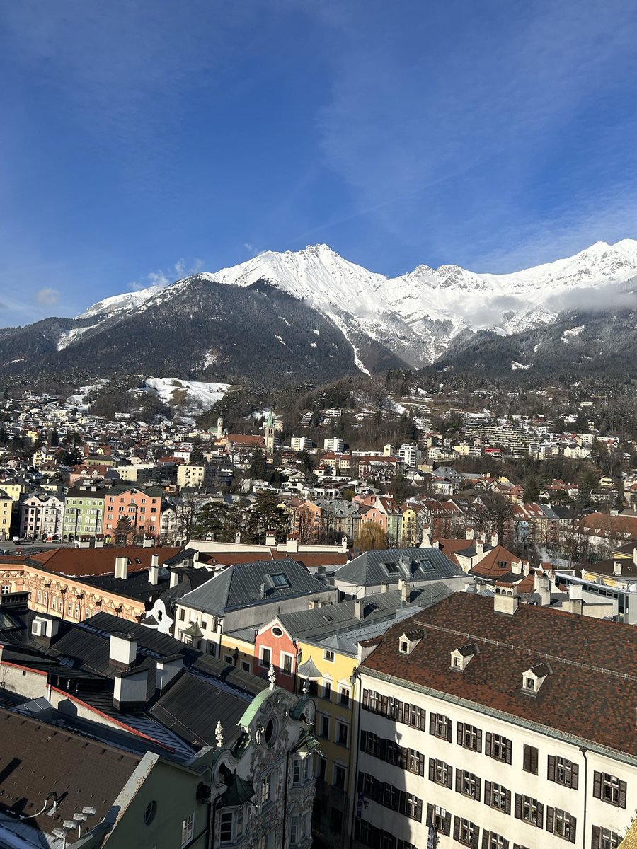 Beautiful Innsbruck, Austria 🇦🇹 

#innsbruck #austria #Europe #visitaustria #Österreich #sunny #sunnywinter #mountain #travel #TravelTheWorld #TravelSmart #travelblog