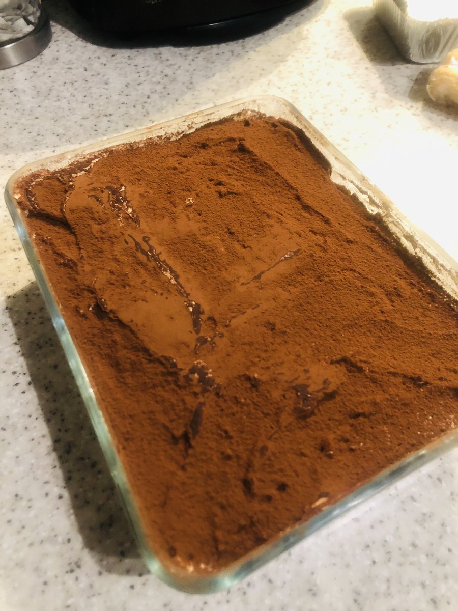 ChotaiReena's tweet image. Quick &amp;amp; easy Tiramisu. Not traditional at all, but super simple to make. Plus Savoiardi biscuits are my favourite 🤩 A little pick me up after a long and cold day. #ReenasRecipes #SimpleFood #EasyFood #Tiramisu