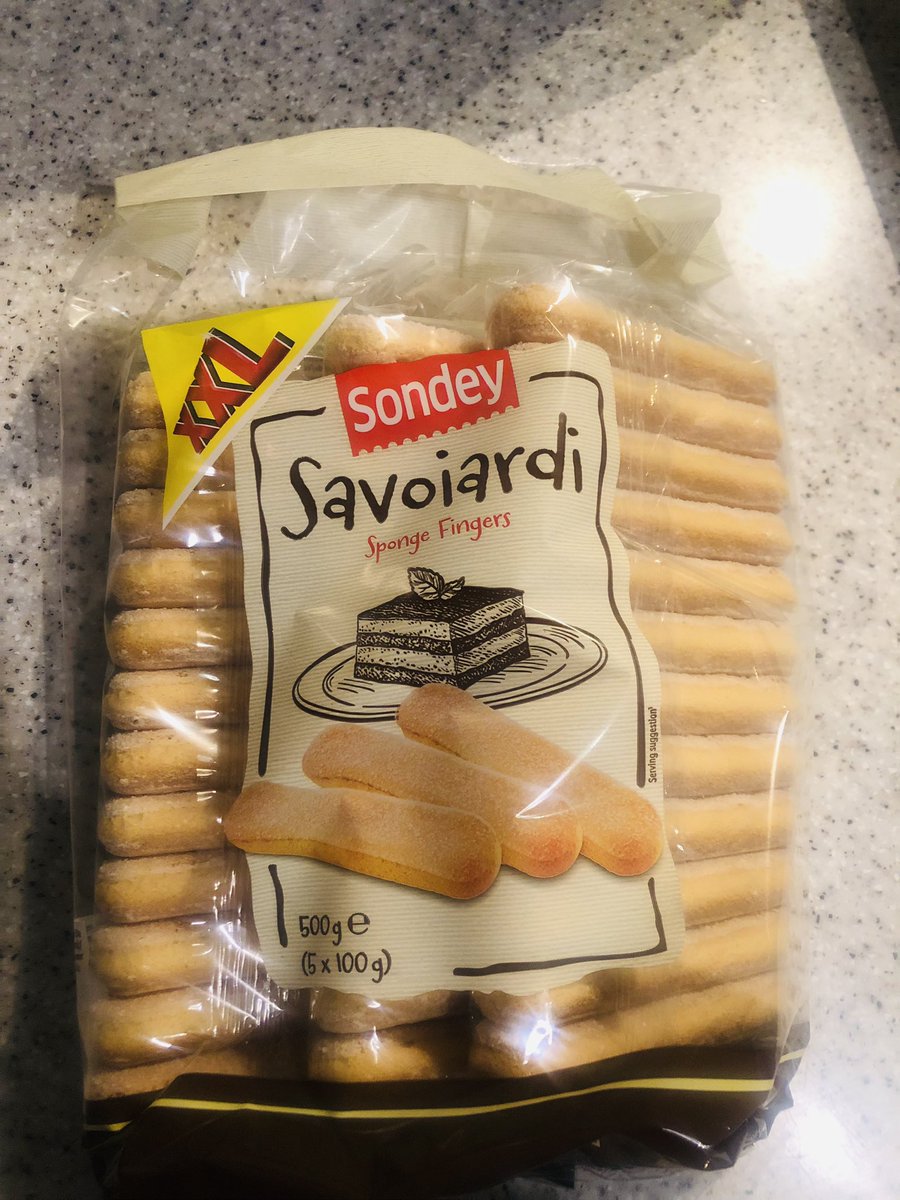 ChotaiReena's tweet image. Quick &amp;amp; easy Tiramisu. Not traditional at all, but super simple to make. Plus Savoiardi biscuits are my favourite 🤩 A little pick me up after a long and cold day. #ReenasRecipes #SimpleFood #EasyFood #Tiramisu