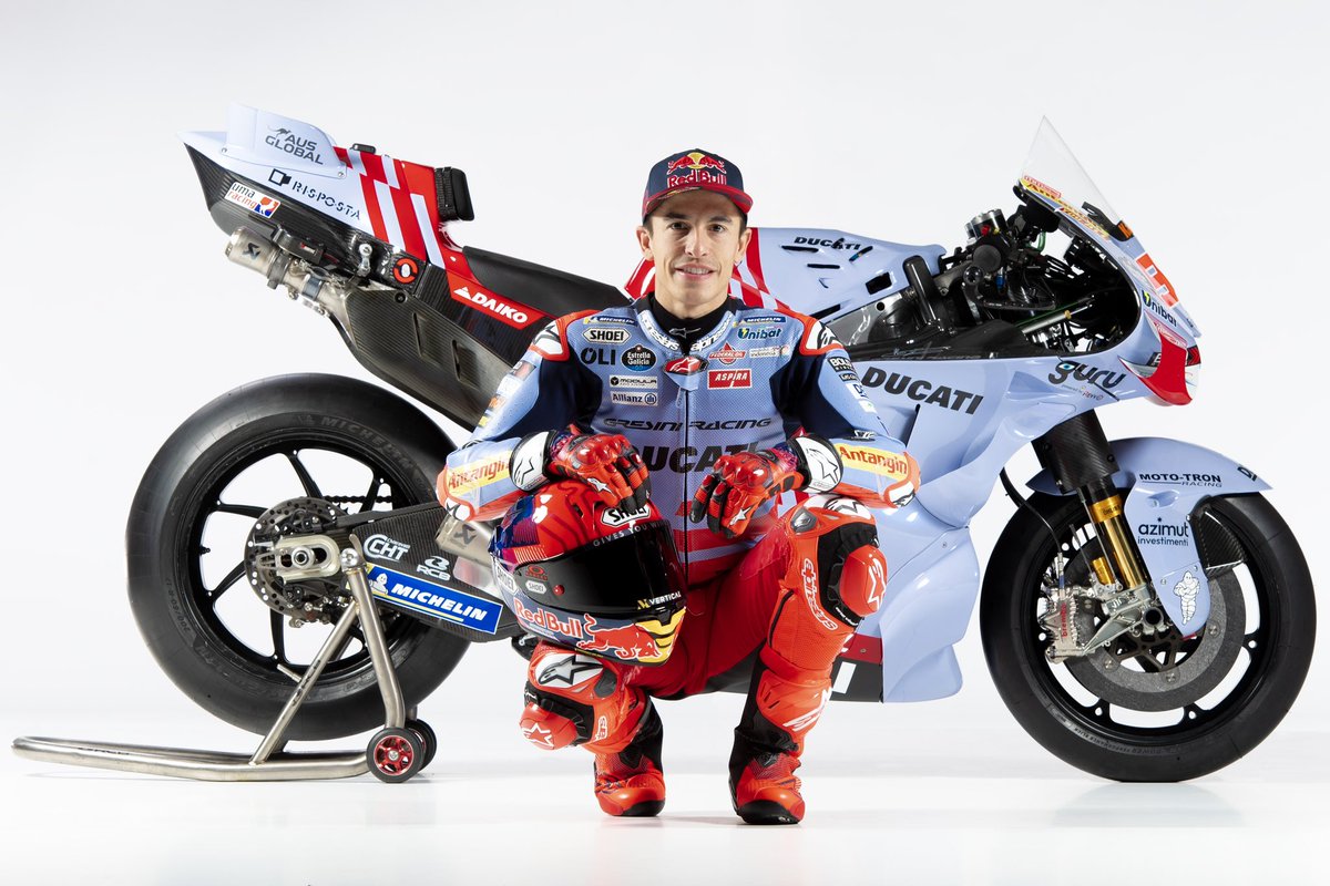 WeAre93's tweet photo. The wait is over… ❤️🙌🏻 #MM93 https://t.co/zpW2hoLwqi