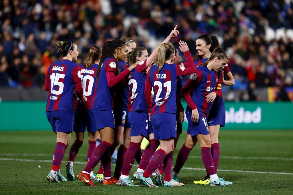 🏆🇪🇸 Les féminines du FC Barcelone remportent la Supercoupe d’Espagne après avoir battu Levante (7-0) en finale.