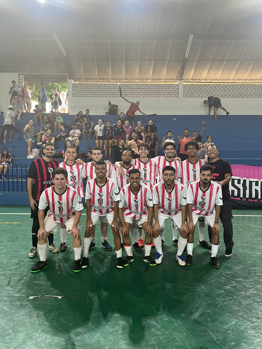 arq_ufu's tweet photo. @AAgrariasufu @odontoufu @aaaeufu @biologicasufu @fisioufu @humanasufu @aaaeducaufu @aaacompufu @ExatasUfu @AAAMonetaria FUTSAL MASCULINO 

PSico 5 x 0 Artes https://t.co/wlrqdU7RIT