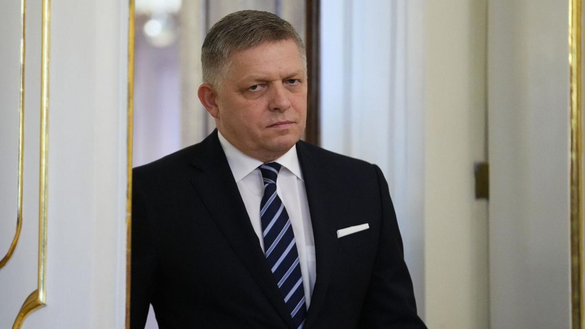 _MASSlMO_'s tweet image. IL PRIMO MINISTRO SLOVACCO FICO AVVERTE L&apos;UNIONE EUROPEA

“Sono contrario all’adesione dell’Ucraina alla NATO, userò il diritto di veto e la bloccherò, perché questo sarà il fondamento della Terza Guerra Mondiale.” 

💯% d&apos;accordo... e voi?
