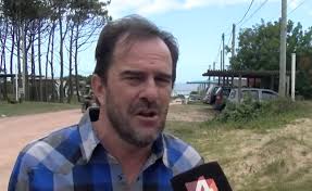 El diputado <a href="/CardosoGerman/">Germán Cardoso</a>  califica de "soberbio" al intendente <a href="/Antia_Enrique/">Ing. Agr. Enrique Antía</a> 
En su cuenta de X, el legislador colorado se refiere al intendente <a href="/MaldonadoUY/">Rotten Raccoons</a>  luego que éste afirmara este viernes que el <a href="/PartidoColorado/">Partido Colorado</a>  "no existe" en Maldonado. En su red social Cardoso