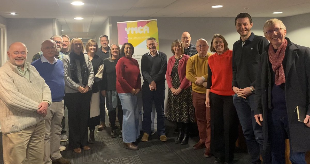 Great morning with <a href="/YMCALincs/">YMCA Lincolnshire</a> Trustees &amp; Exec team discussing strategy

#passionate #talented #skilled #committed

“Don’t ask yourself what the world needs. Ask what makes you come alive, and then do that.  Because what the world needs is people who come alive” Dr Howard Thurman