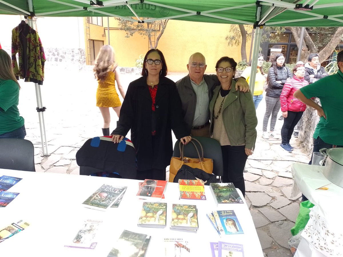 NormitaRDerivet's tweet photo. EmbaCubaMéxico y Prelasa presentes en 1erEncuentro Cultural de África y el Caribe organizado por CECA y realizado en el Complejo Cultural Los Pinos #CubaEsCultura #CubaViveYAbraza https://t.co/XhqTdyXHxy