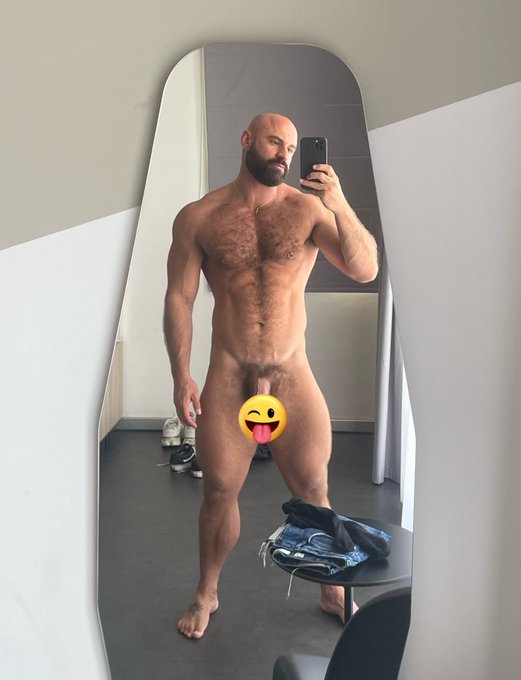 Put your tongue on mine 😜😜😜 https://t.co/u2PQOJPRoH
