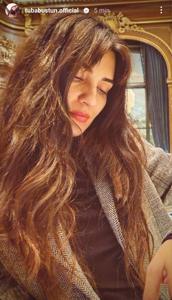 AylaGibsom's tweet photo. Beauty is in simplicity 
 #TubaBüyüküstün https://t.co/ODzxrk1kKD