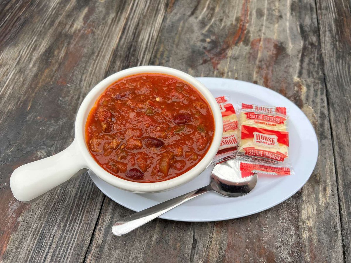 winkinglizard's tweet photo. Warm up with a bowl of Joeβs American Chili π₯£ π₯
View our other monthly specials https://t.co/soa0SwwTAy
#joesamericanchili #chili #menuspecials #winkinglizard #lizardnation https://t.co/XtUfiYvGDg