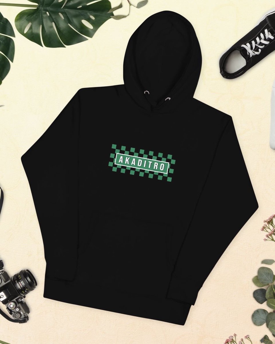 Génial 😀 #akaditro vous fait découvrir sa nouvelle collection de vêtements… 

#Twitter #viral2023 #イントロが神すぎる曲選手権を開催します #x