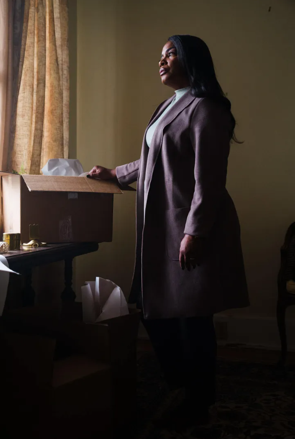 FelishaRenae's tweet photo. I'm still trying to unpack my emotions after seeing Origin. I laughed &amp; I cried a few times and can't wait to see it again. I love the journey @ava took me on. Three continents, 7 time periods &amp; a much needed conversation on grief, race &amp; caste system. https://t.co/7G6OtRhAnX