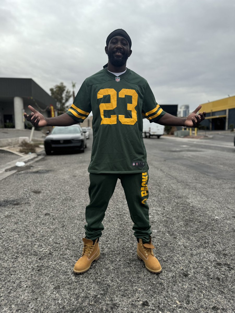 terencecrawford's tweet photo. Yall know the vibes!!! Go Pack Go!!! https://t.co/q1cZzxHVCv