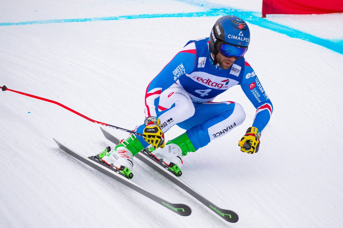 Nouveau PODIUM pour Terence Tchiknavorian, 2e de la première étape de Coupe du Monde de Ski Cross à Nakiska 🇨🇦 
Au pied du podium, <a href="/MarielleBerger/">Marielle Berger</a> reprend le maillot de leader du général. 
📸 Agence Zoom