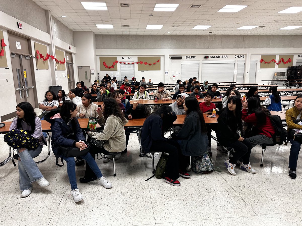 AliefMiddleESL's tweet image. 1st Saturday turn out was great!! ⁦@PrincipalLopez9⁩ ⁦@DrSWBostic⁩