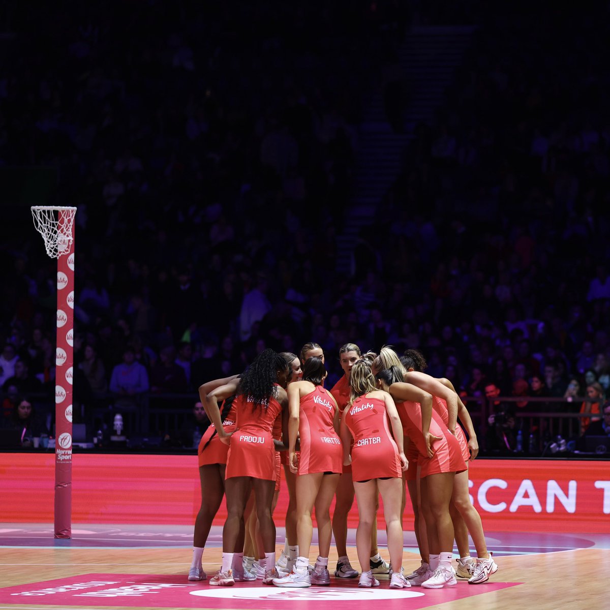 Feels after that one 🥹 Thank you Wembley!! Great feeling to be out on court for the first time in 2024 in such a special arena. Credit to Uganda who played a great game - proud of our fight to find a win. See you tomorrow @englandnetball fans 🫶🏼