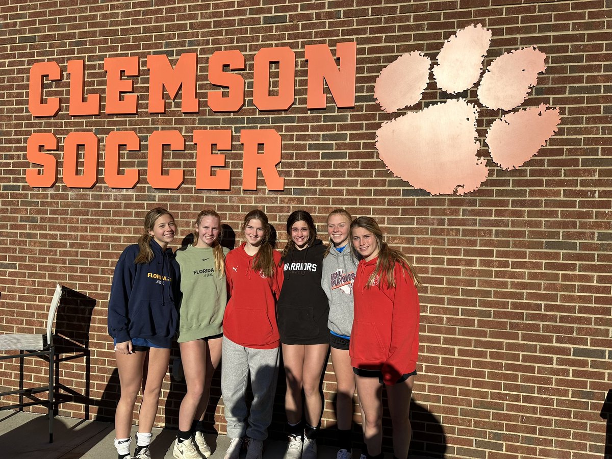 Thanks to <a href="/CoachEddieCU/">Eddie Radwanski</a> and <a href="/clemsonwsoccer/">Clemson Women's Soccer</a> for hosting a great camp today! I had alot of fun at the keeper session with <a href="/MullinixSiri/">SiriMullinix</a> and during the 11v11 games! Hope to be back soon!