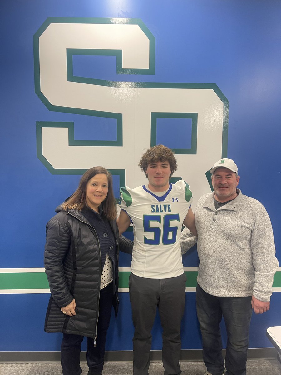 parker_pasmeg56's tweet photo. My family and I had an amazing time at Salve today. Thank you for having us and showing us around.
@Og_tel54 @CoachHenny11 @CoachBKelly @GilmartinKevin @CoachDeLade @Salve_Football https://t.co/OYXhgKDxDO