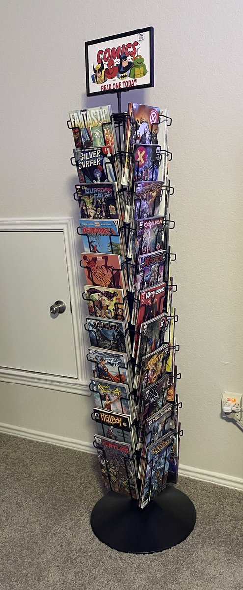 DGoodBiscuits's tweet photo. @CBCCPodcast My #SpinnerRack is new, with an awesome customized topper by @Loston_Wallace, but I made it a point to put don’t-need-to-know-anything jumping on points for my favorite characters and teams. Mostly Marvel, but some DC, Hellboy & TMNT for good measure! https://t.co/DMcXnxeXG2